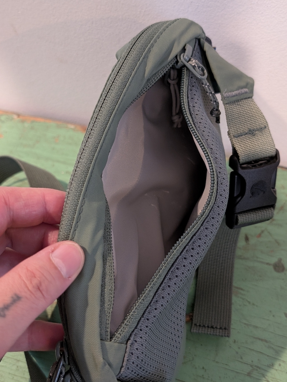 Fjallraven High Coast Hip Pack - Green - Great Shape - Hardly Used - Picture 6 of 8
